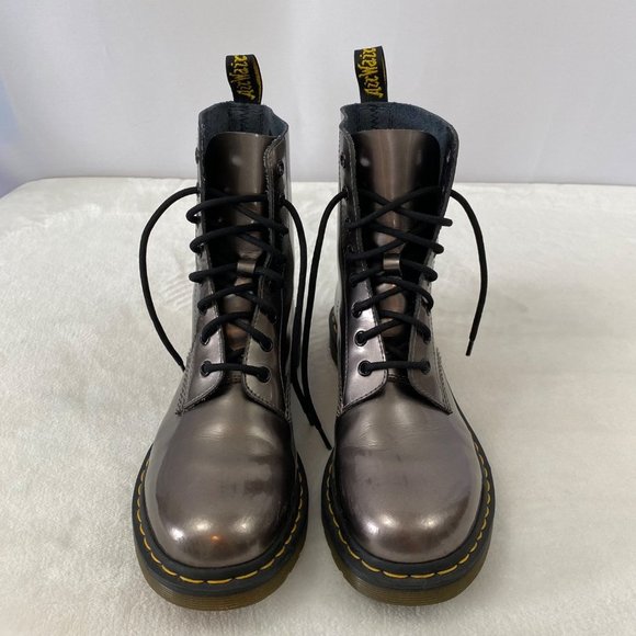 🩶Dr. Martens Doc Martens 1460 Pascal Metallic Pewter Leather Boots Womens 10🩶 - Picture 3 of 12